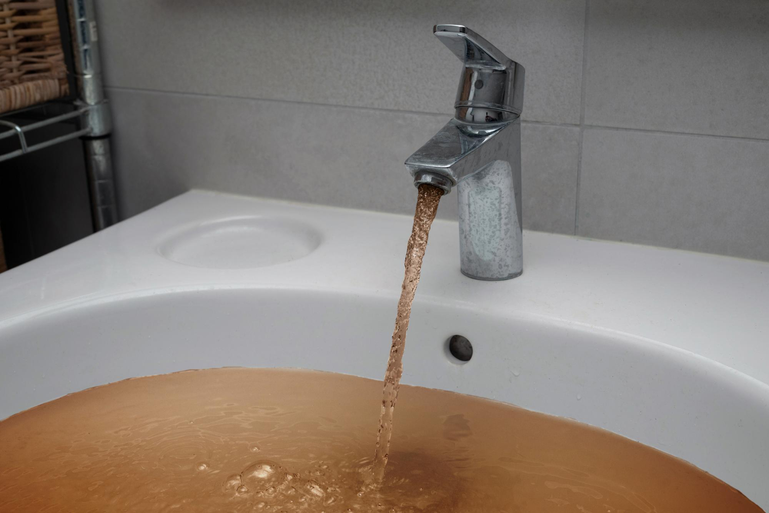 faucet brown water